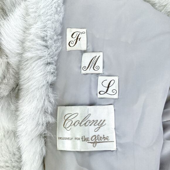 Rare Saga Fox White Fur Coat | Arctic Glamour, Spiral Sleeves, Bridal or Archive - Picture 10 of 16